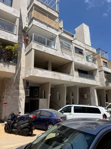 הפועל המזרחי ג', שיכון ג'