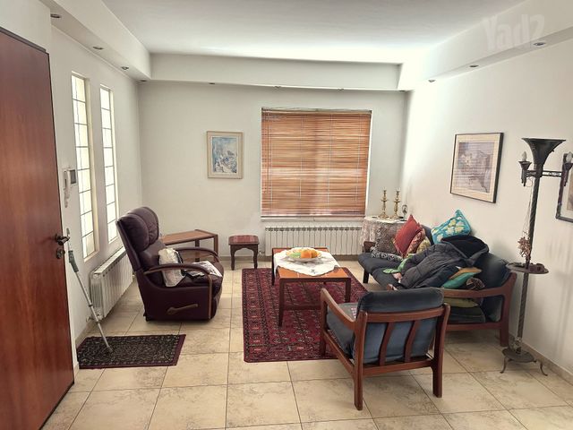 דירה למכירה בירושלים (תיווך) — 3