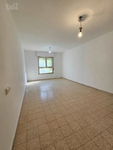 דירה למכירה בירושלים (תיווך) — 2