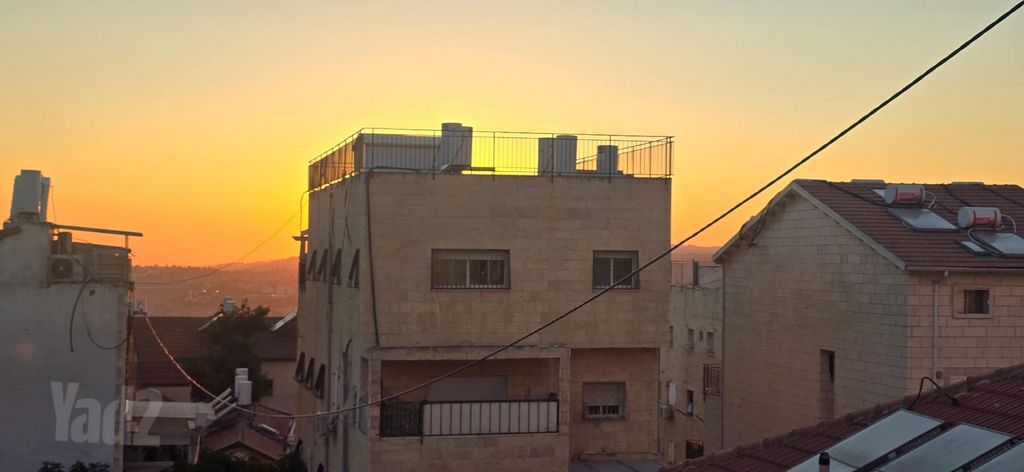 דירה למכירה בירושלים (תיווך) — 2