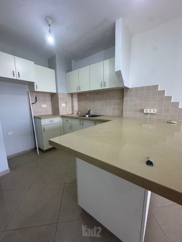 דירה למכירה בשורש (תיווך) — 3