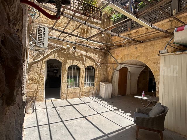 דירה למכירה בירושלים (תיווך) — 3