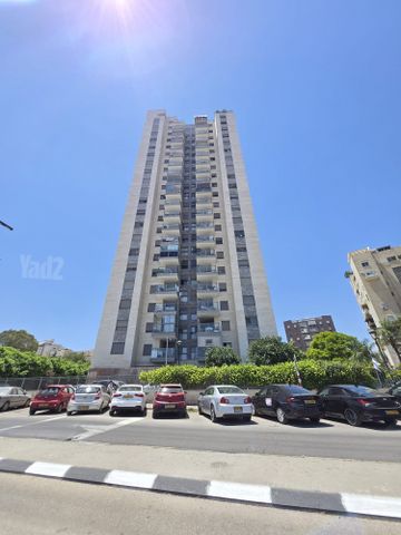 דקר 21