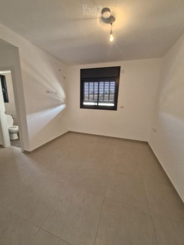 דירה להשכרה בירושלים (תיווך) — 3
