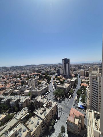 דירה להשכרה בירושלים (תיווך) — 4