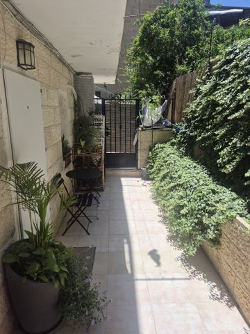 הרב שלום שבזי 1
