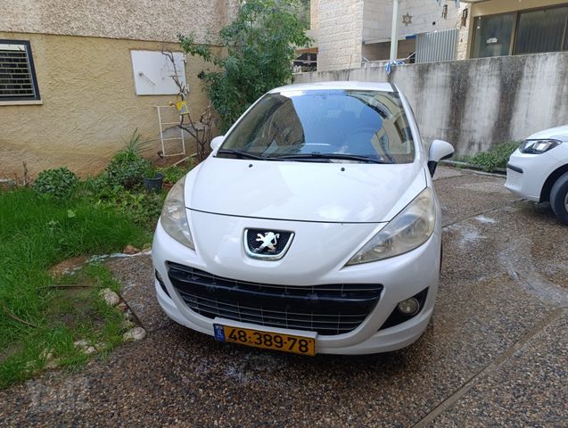 מודעת רכב פיג'ו 207