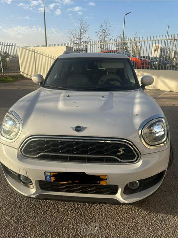 מודעת רכב מיני קאנטרימן