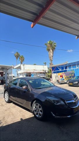 מודעת רכב אופל אינסיגניה