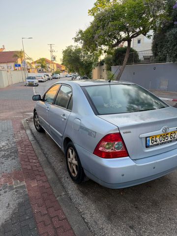 מודעת רכב טויוטה קורולה