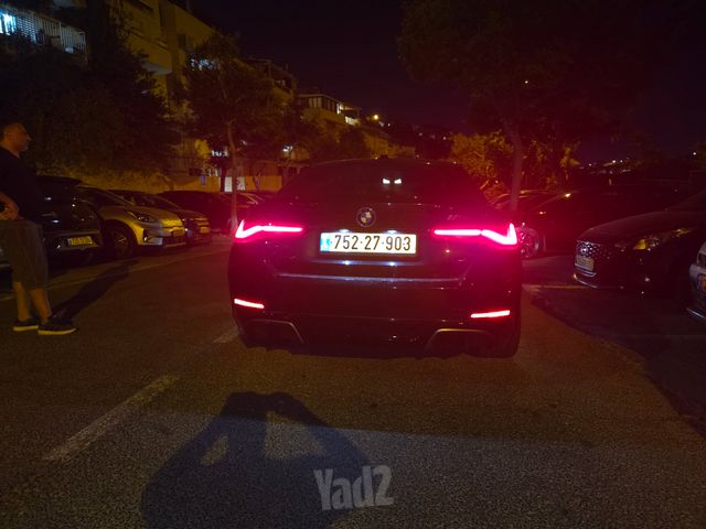 מודעת רכב ב מ וו i4