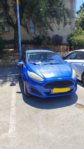 מודעת רכב פורד פיאסטה