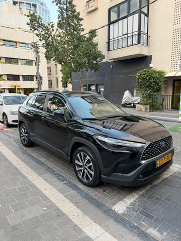 מודעת רכב טויוטה קורולה קרוס