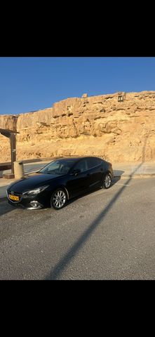 מודעת רכב מאזדה 3
