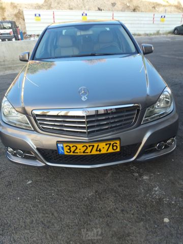 מודעת רכב מרצדס-בנץ C-class