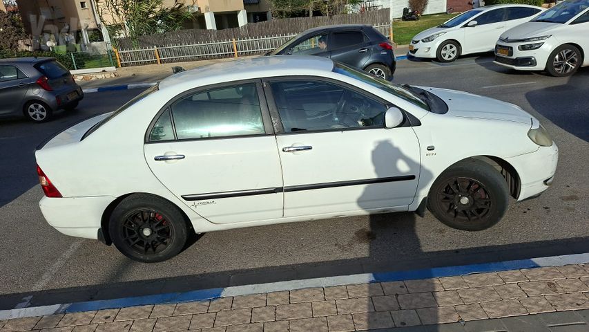 מודעת רכב טויוטה קורולה