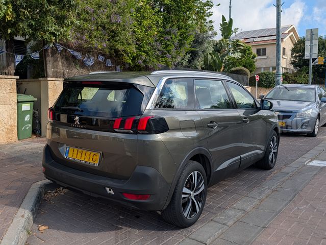 מודעת רכב פיג'ו 5008