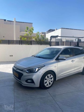 מודעת רכב יונדאי i20