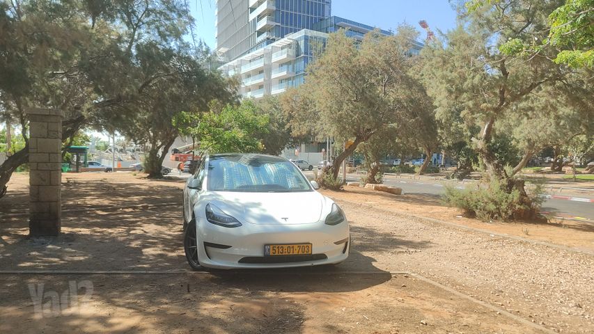 מודעת רכב טסלה מודל 3