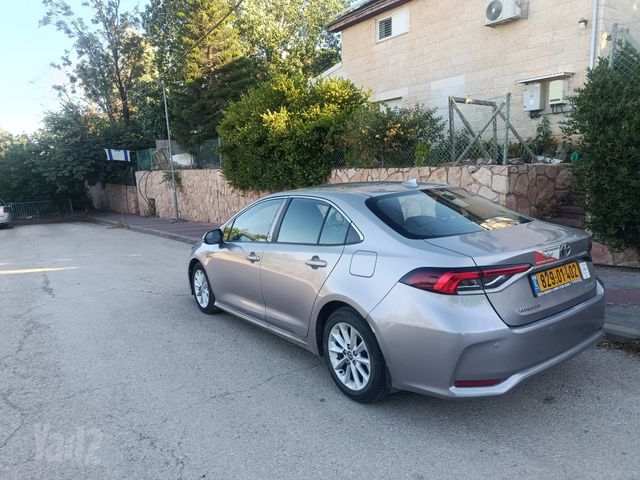 מודעת רכב טויוטה קורולה