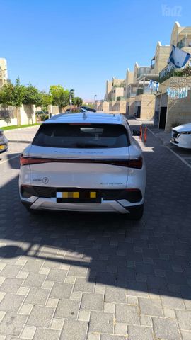 מודעת רכב בי.ווי.די אטו 3