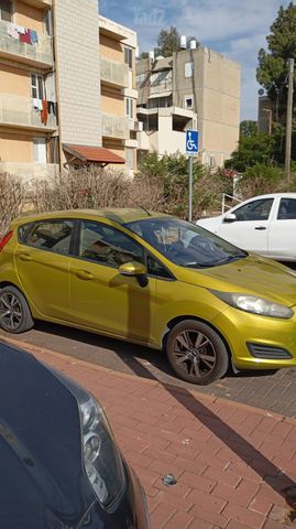 מודעת רכב פורד פיאסטה
