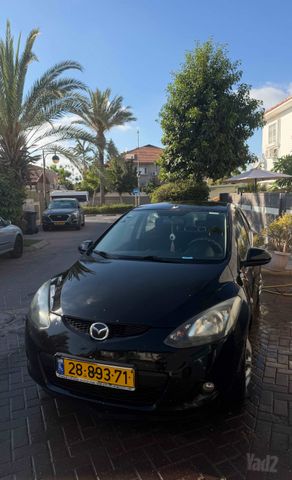 מודעת רכב מאזדה 2