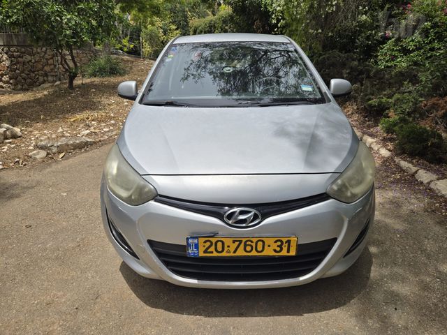 מודעת רכב יונדאי i20