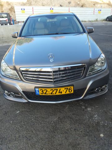 מודעת רכב מרצדס-בנץ C-class