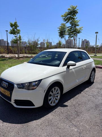 מודעת רכב אאודי A1