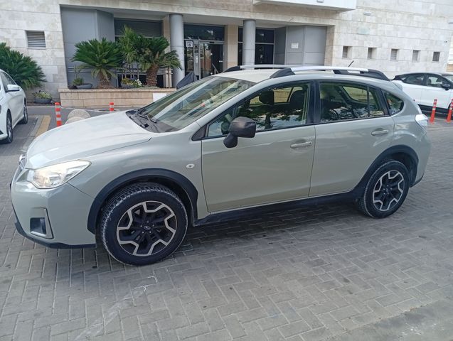 מודעת רכב סובארו XV