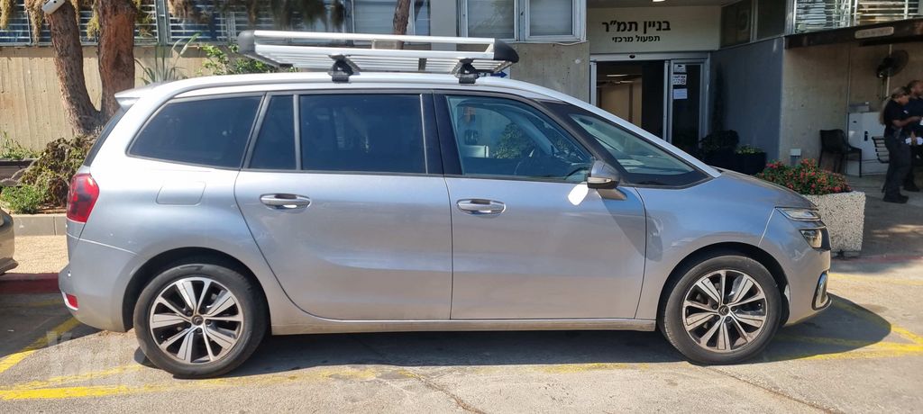 מודעת רכב סיטרואן C4 פיקאסו