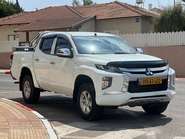 מודעת רכב מיצובישי טרייטון / L200