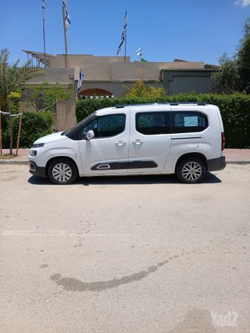 מודעת רכב סיטרואן ברלינגו