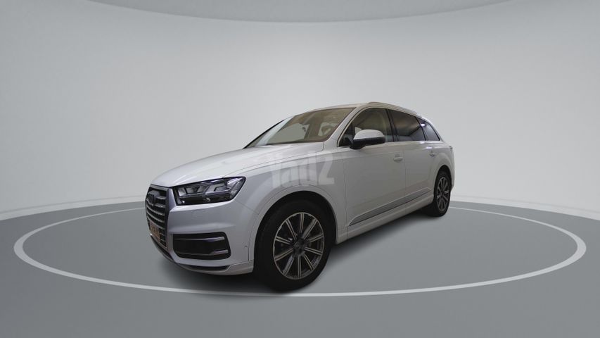 מודעת רכב אאודי Q7