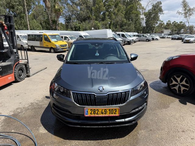 מודעת רכב סקודה קארוק