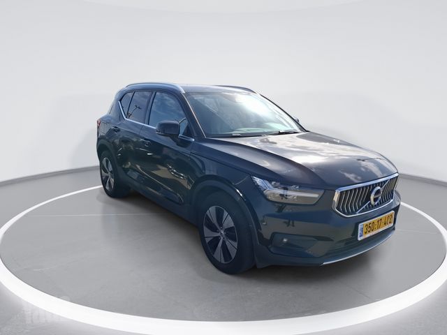 מודעת רכב וולוו XC40 2
