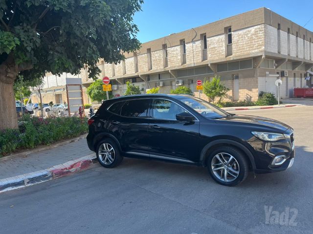 מודעת רכב אם ג'י EHS PHEV