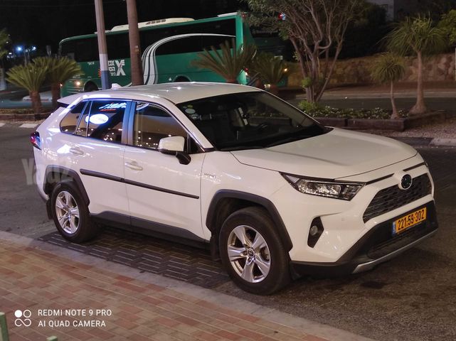 מודעת רכב טויוטה RAV4