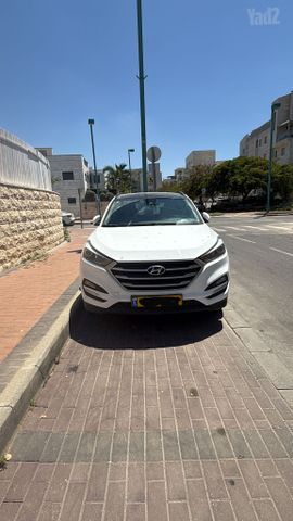 מודעת רכב יונדאי טוסון