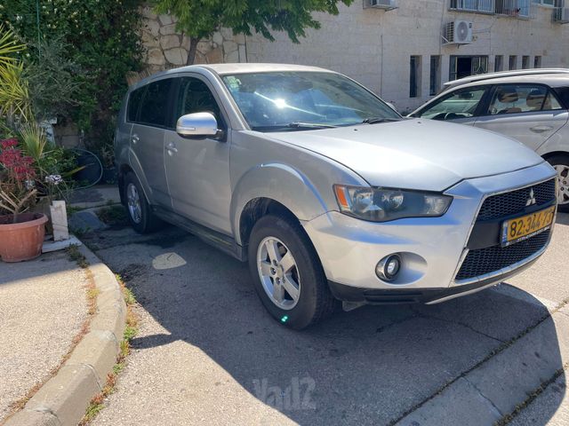 מודעת רכב מיצובישי אאוטלנדר