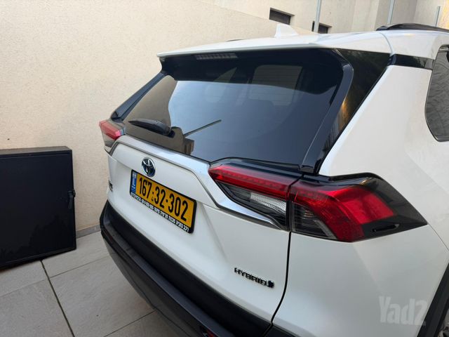 מודעת רכב טויוטה RAV4