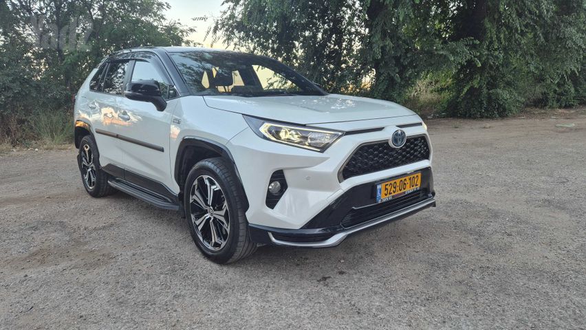מודעת רכב טויוטה RAV4