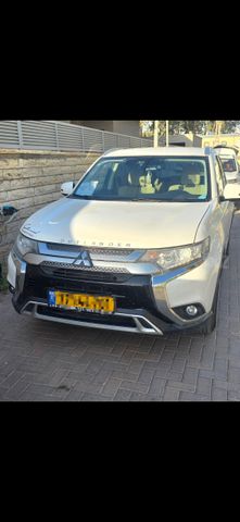 מודעת רכב מיצובישי אאוטלנדר