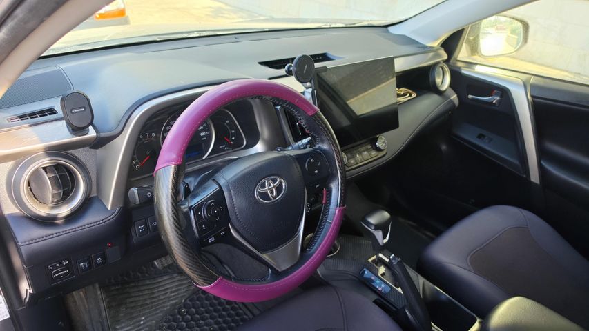 מודעת רכב טויוטה RAV4