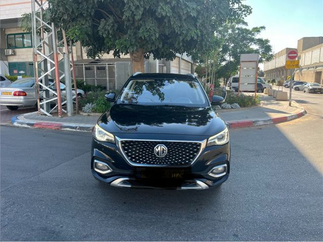 מודעת רכב אם ג'י EHS PHEV