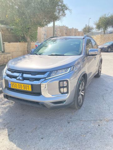 מודעת רכב מיצובישי ASX