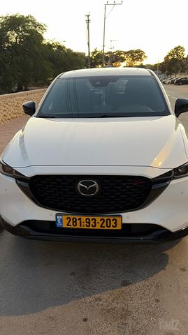 מודעת רכב מאזדה CX-5