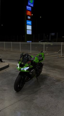 מודעת רכב קאוואסאקי ZX-6R