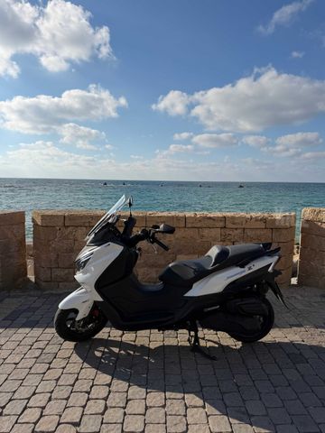 מודעת רכב סאן יאנג ג'וי-מקס Z-250